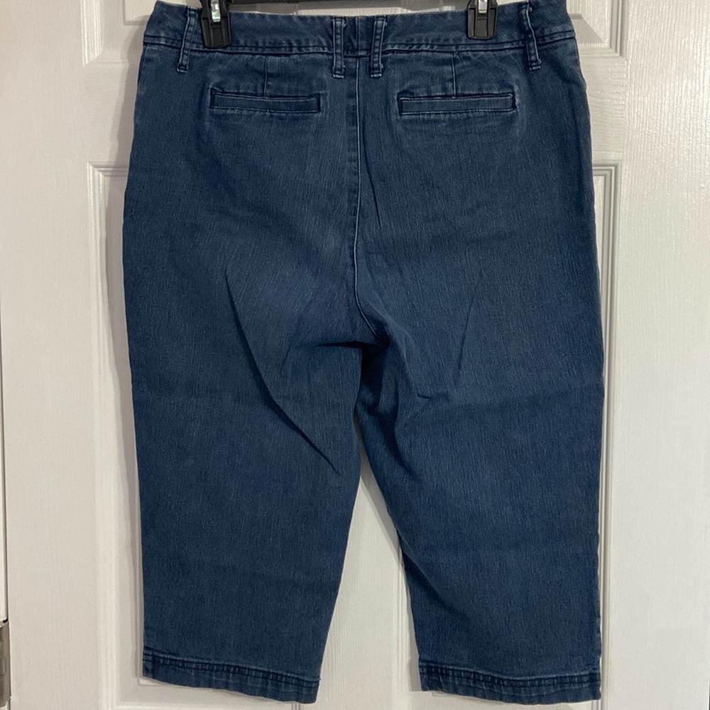 St.Johnβs Bay πSO COMFY πDenim Capris - Picture 2 of 4